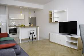Bizzi LuxHeart of Old Town Apartment