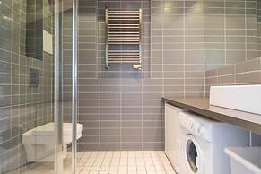 Bizzi LuxSolidarnosci Studio