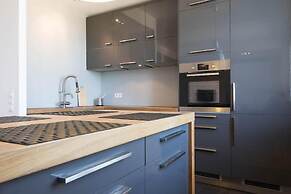 Bizzi LuxSolidarnosci Studio