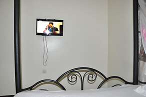 Six Eight Motel
