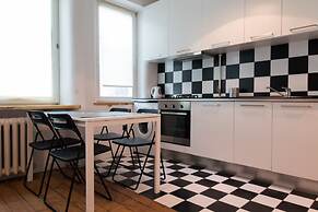 Bizzi LuxProchnika Studio