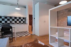 Bizzi LuxProchnika Studio