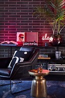 MOXY Minneapolis Uptown