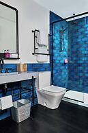 MOXY Minneapolis Uptown