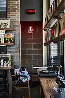 MOXY Minneapolis Uptown