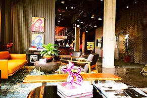 MOXY Minneapolis Uptown