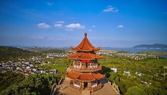 Renaissance Suzhou Taihu Lake Hotel