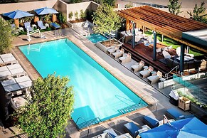 Hotel Nia, Autograph Collection