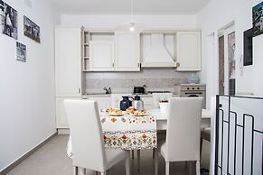 BFAME - Cornice Barocca