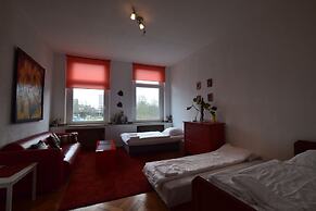 Tolstov-Hotels Large 3,5 Room Apartment