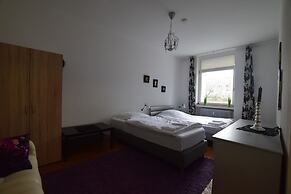 Tolstov-Hotels Large 3,5 Room Apartment