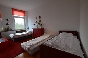 Tolstov-Hotels Large 3,5 Room Apartment