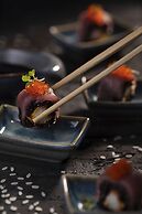 Novotel Chennai Chamiers Road Hotel