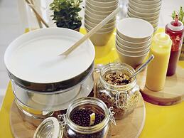 Novotel Chennai Chamiers Road Hotel