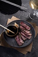 Novotel Chennai Chamiers Road Hotel