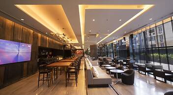 Novotel Chennai Chamiers Road Hotel