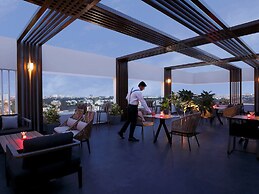 Novotel Chennai Chamiers Road Hotel