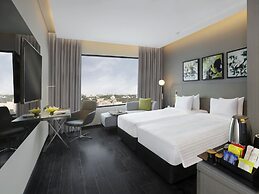 Novotel Chennai Chamiers Road Hotel