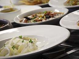 Novotel Chennai Chamiers Road Hotel