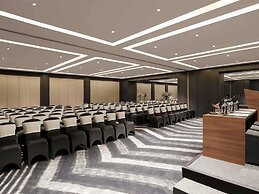 Novotel Chennai Chamiers Road Hotel