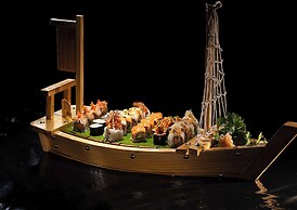 Novotel Chennai Chamiers Road Hotel