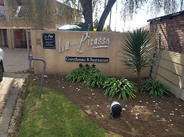 La Picasso Guesthouse