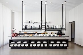 AC Hotel by Marriott Tampa Airport