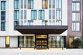 AC Hotel by Marriott Tampa Airport