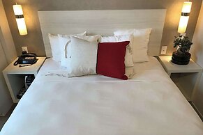 Insignia Hotel Brooklyn, Ascend Hotel Collection