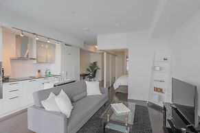 Noel Suites - York and Simcoe