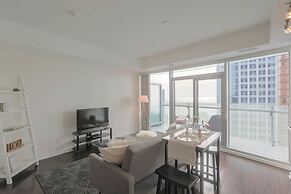 Noel Suites - York and Simcoe