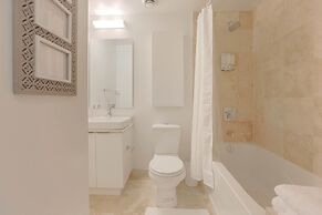 Noel Suites - York and Simcoe