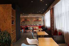 ibis Chengdu SM Square