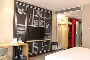 ibis Chengdu SM Square