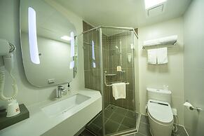 ibis Shenyang north station