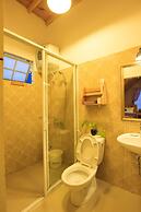 Flowersandrocks Villa