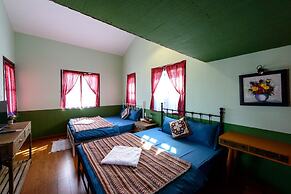 Flowersandrocks Villa