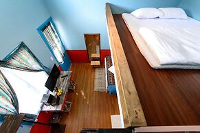 Flowersandrocks Villa