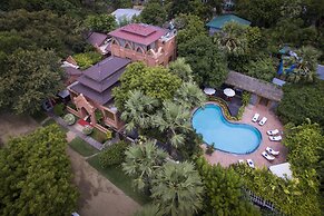 Shwe Yee Pwint Hotel