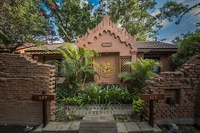 Shwe Yee Pwint Hotel