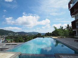 Q Conzept Condominium