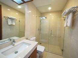 Q Conzept Condominium