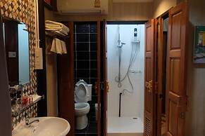 Sleep Walker Poshtel - Hostel