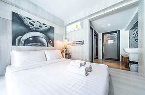 Sleep Walker Poshtel - Hostel