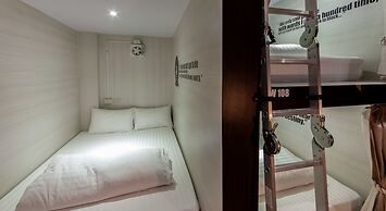 Sleep Walker Poshtel - Hostel