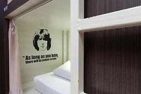 Sleep Walker Poshtel - Hostel