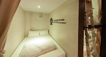 Sleep Walker Poshtel - Hostel