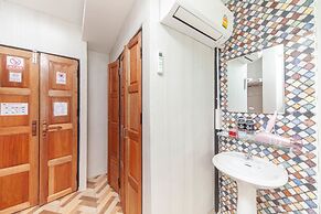 Sleep Walker Poshtel - Hostel