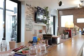 Sleep Walker Poshtel - Hostel