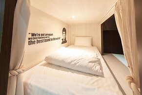 Sleep Walker Poshtel - Hostel